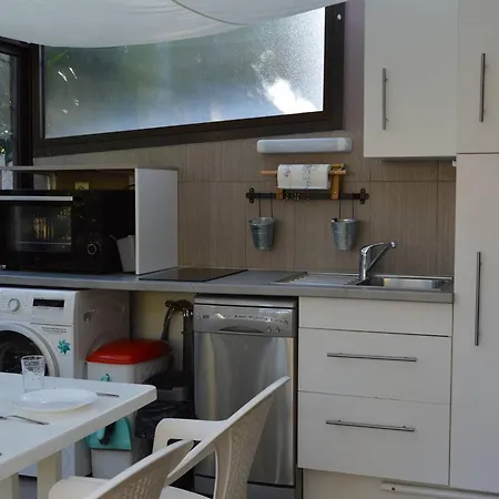 Maison Avec Terrasse Et Clim, Proche - Fr-1-225-825 펜션 *