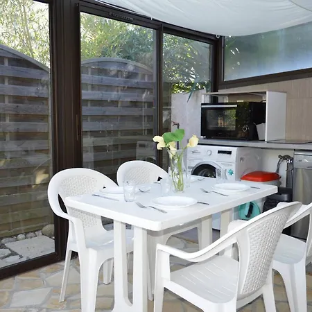 Maison Avec Terrasse Et Clim, Proche - Fr-1-225-825 펜션 *